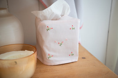 Rosebud Tissue Box Cover
